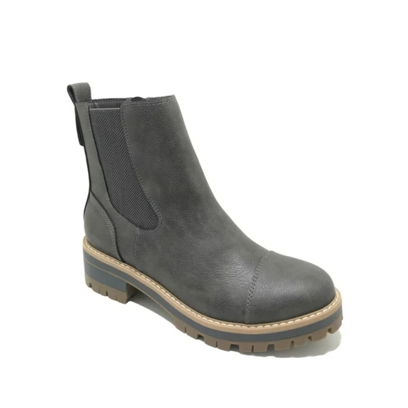 Time and Tru Shoes - 🔥NWT🔥 Time and True Chelsea Boot Gray